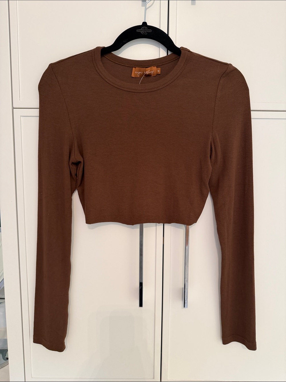 NWT Brown small ribbed Long Sleeve Cropped Top. Size M. Super soft
